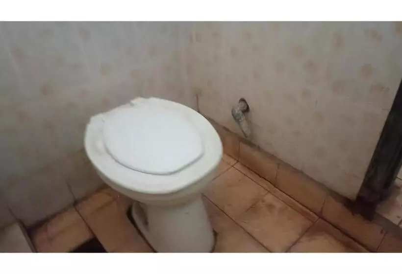 ホテル Spot On 93524 Bagas Homestay