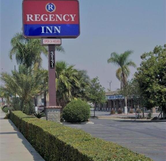 모텔 Regency Inn Norco