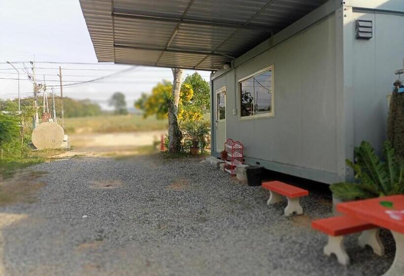 פנסיון ปวินท์เกสต์เฮาส์