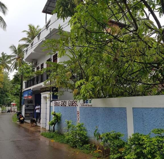 Пансион Blue Sky Villa