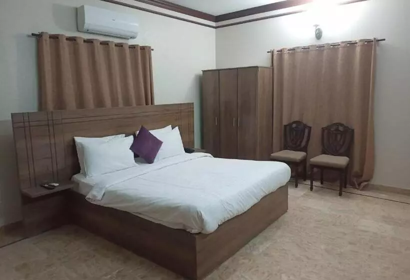 پانسیون Bondi Beach Resort
