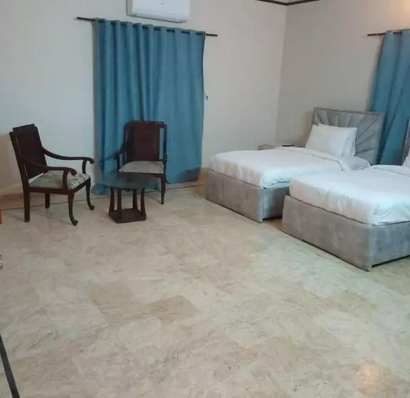 پانسیون Bondi Beach Resort