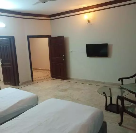 پانسیون Bondi Beach Resort