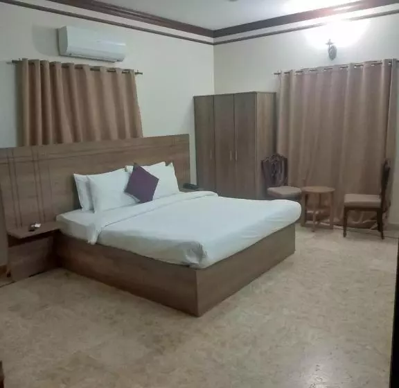 پانسیون Bondi Beach Resort