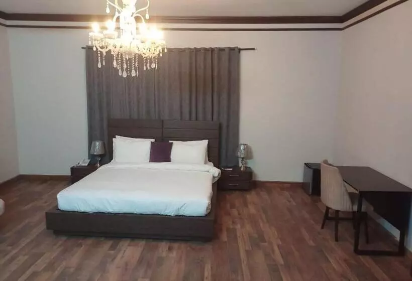 پانسیون Bondi Beach Resort