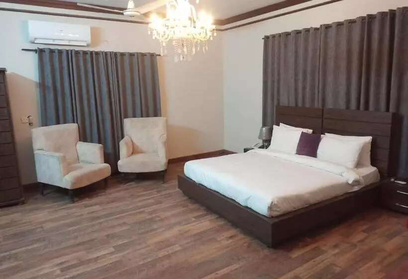 پانسیون Bondi Beach Resort