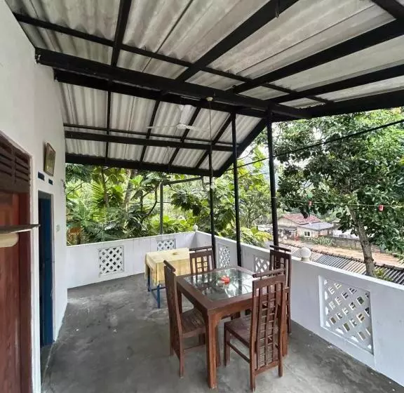 Majatalo Gangu Guest House Unawatuna