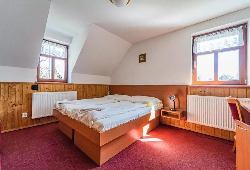 Majatalo Nad Vodopády