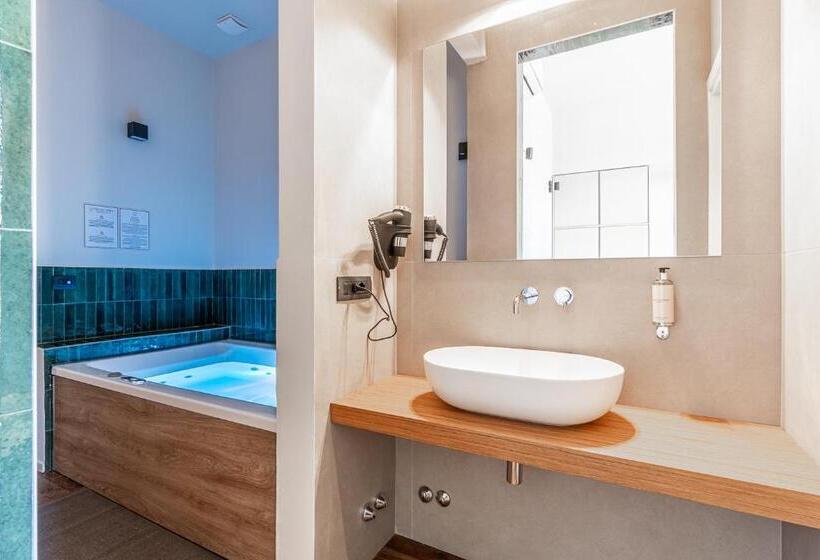 پانسیون Palazzo Italia Suites