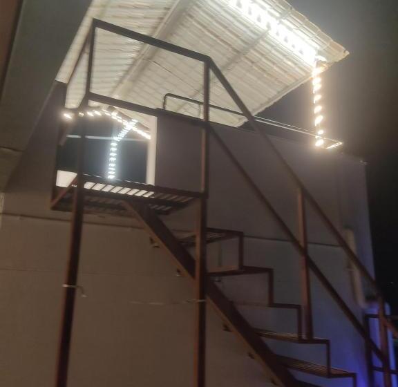 膳宿费 Shivalik Luxury Rooms