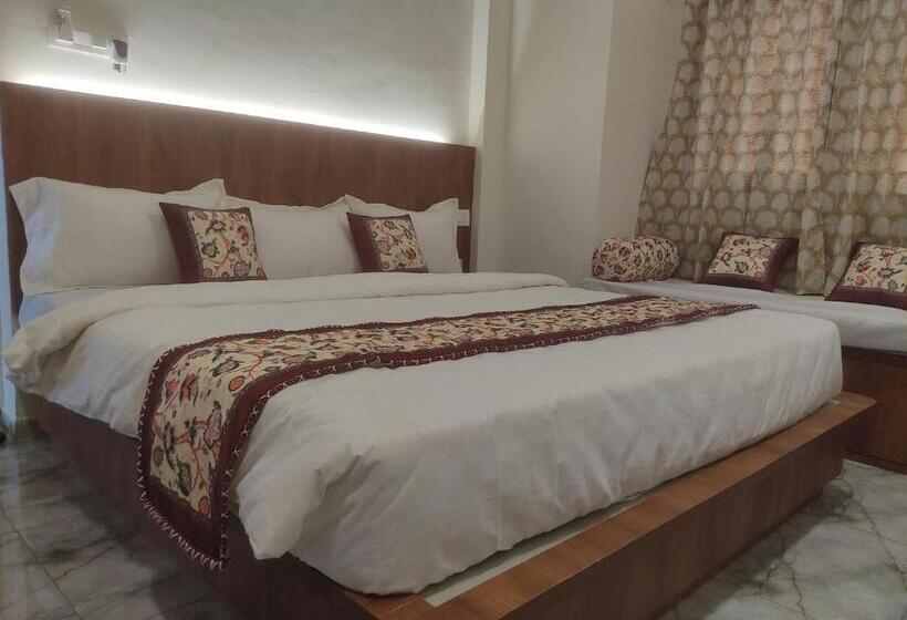 膳宿费 Shivalik Luxury Rooms