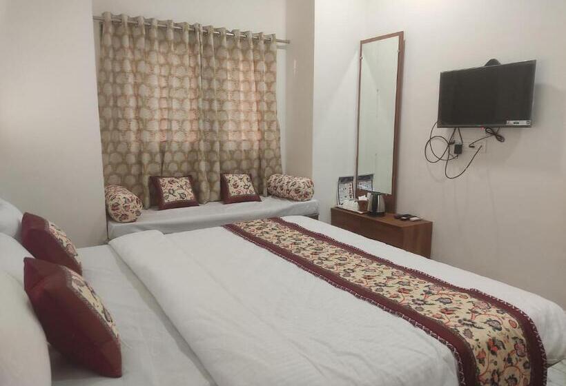 膳宿费 Shivalik Luxury Rooms