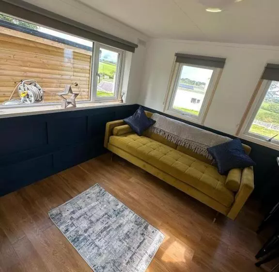 ペンション Tracey’s Hideaway   With Hot Tub & Amazing Views