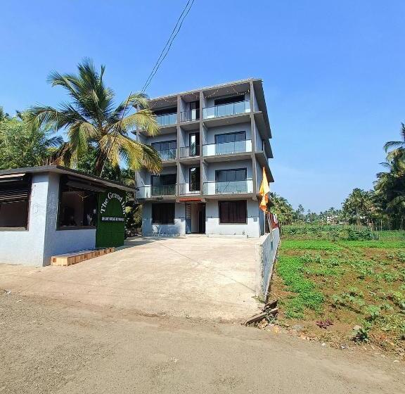 리조트 The Grand Inn