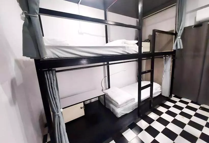 Retkeilymaja Matcha House Jomtien Pattaya