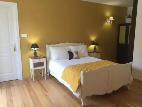 Aamiaismajoitus (B&B) Auberge Des Pensées