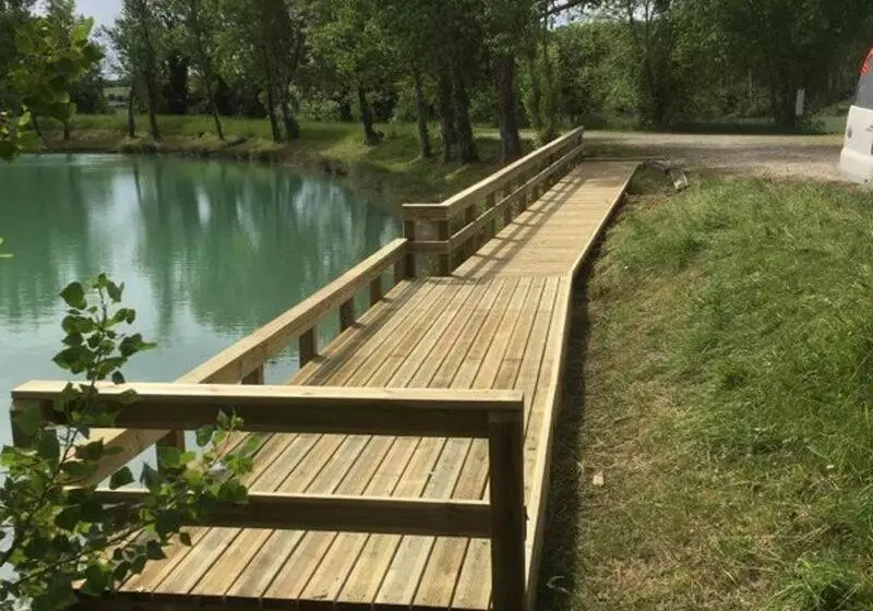 Aamiaismajoitus (B&B) Auberge Des Pensées