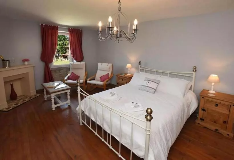 Aamiaismajoitus (B&B) Auberge Des Pensées