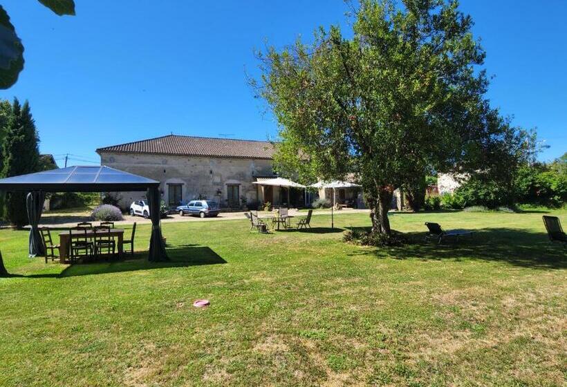 Bed and Breakfast Auberge Des Pensées