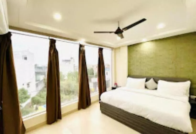 Heaven Hotel,bareilly