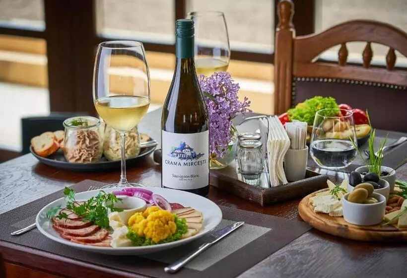 هتل Crama Mircesti