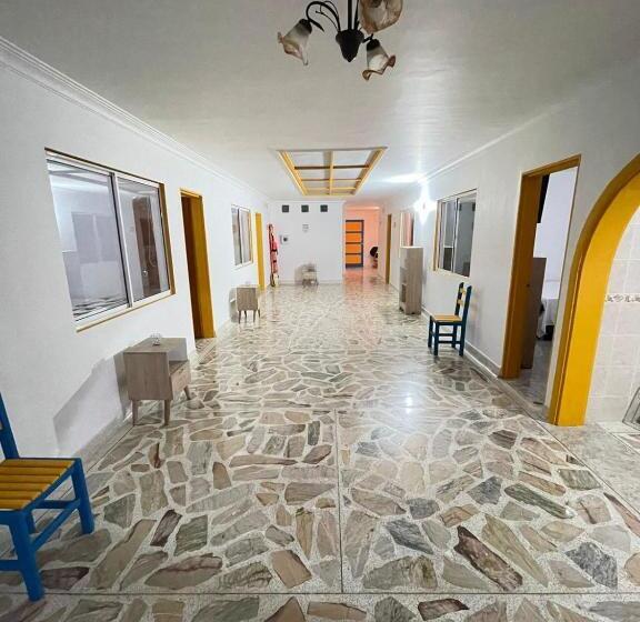 ホテル Don Blas Jardín