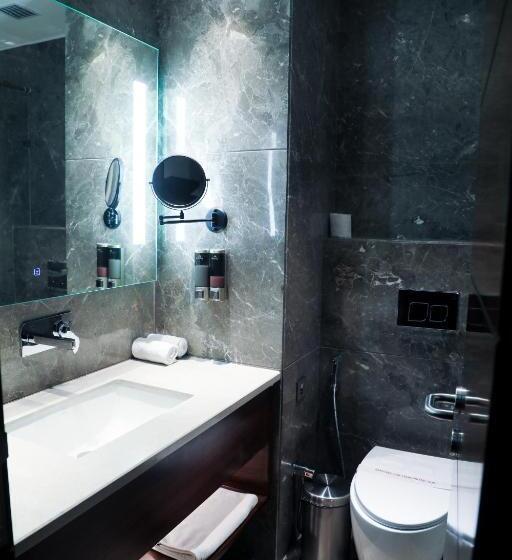 Hôtel Peninsula The Boutique