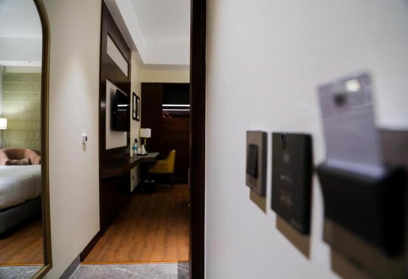 Hôtel Peninsula The Boutique