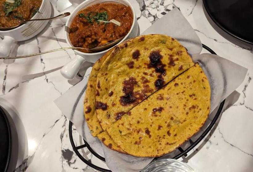 Hotel Rays Inn And Pegs Family Restaurant