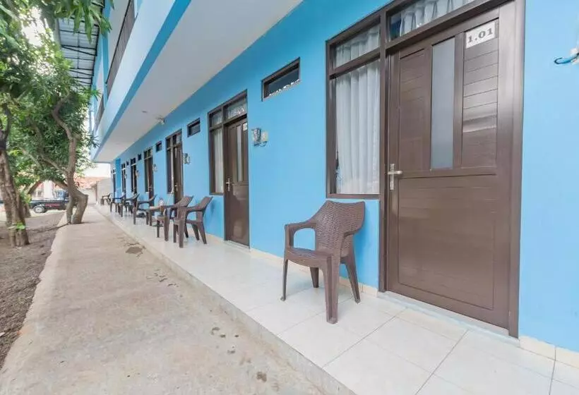 Hotelli Reddoorz Syariah Near Alun Alun Palimanan