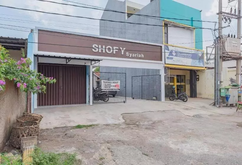 Hotelli Reddoorz Syariah Near Alun Alun Palimanan