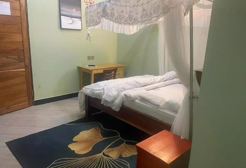 هتل The First Royal Tour Lodge