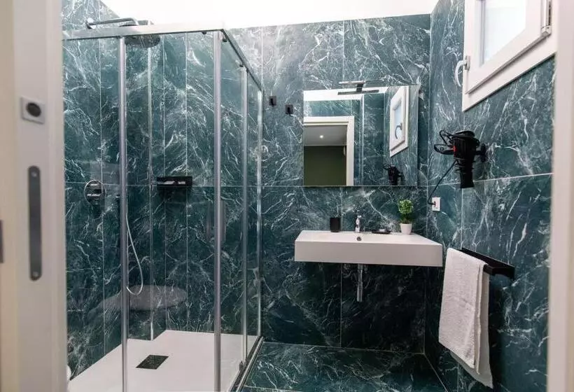 Luxury 144 B&b