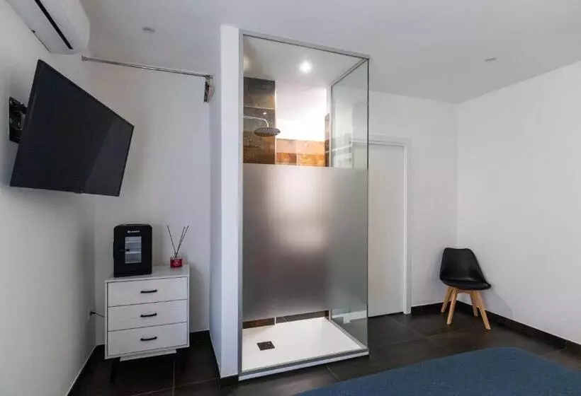 Luxury 144 B&b