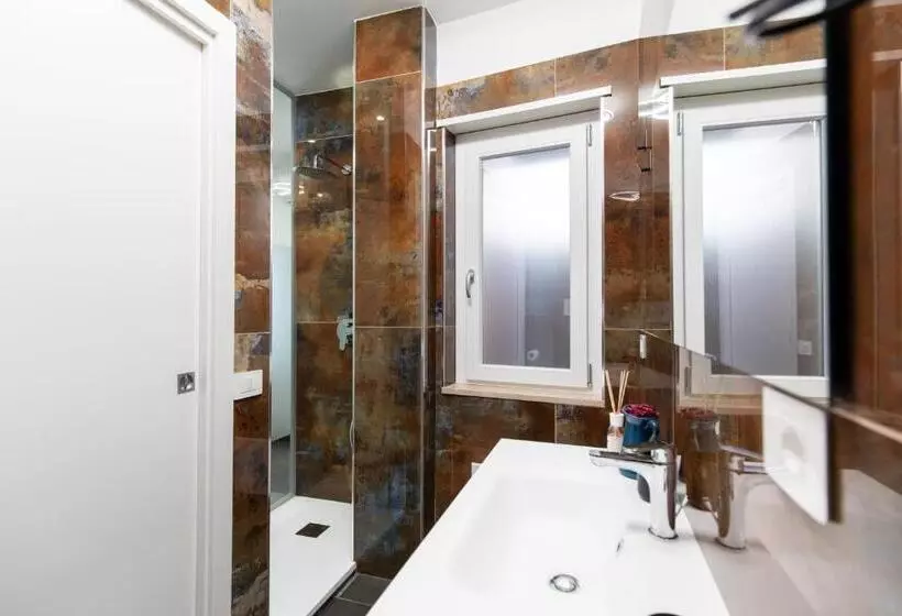 Luxury 144 B&b