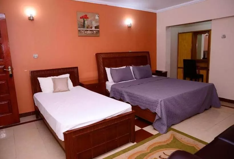 Mir Continental Hotel & Restaurant