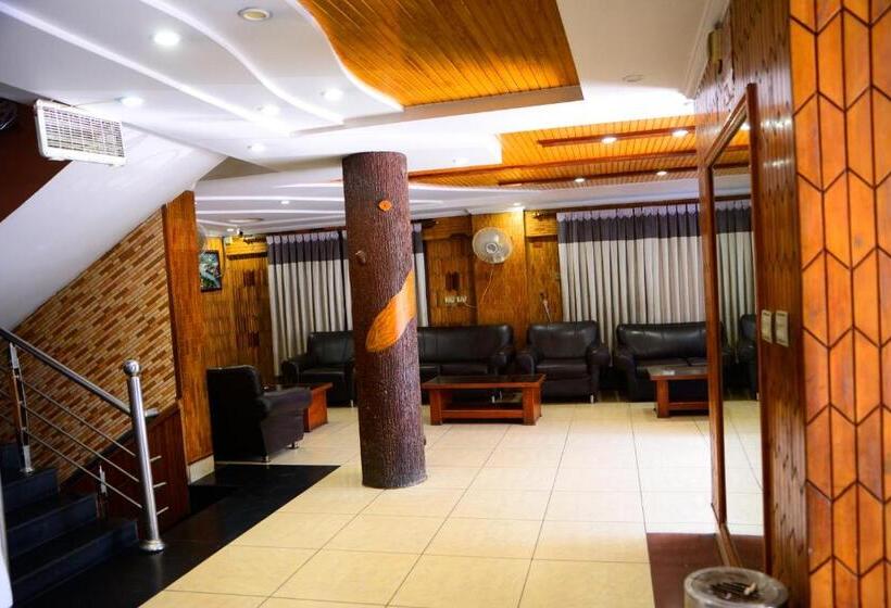 Mir Continental Hotel & Restaurant