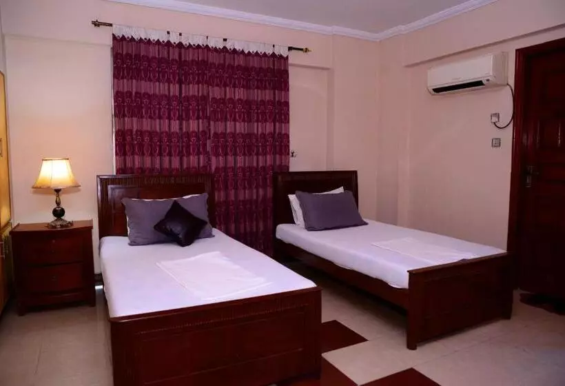 Mir Continental Hotel & Restaurant