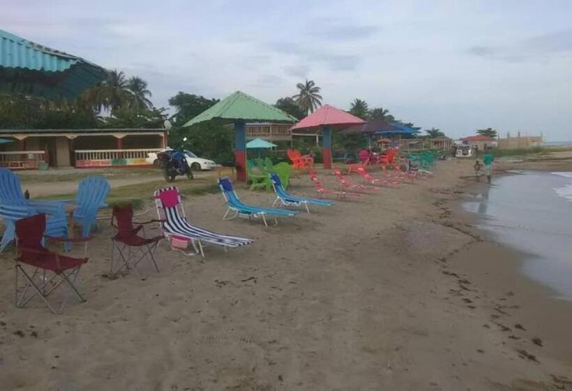 Ocean Breeze Hotel & Restaurant