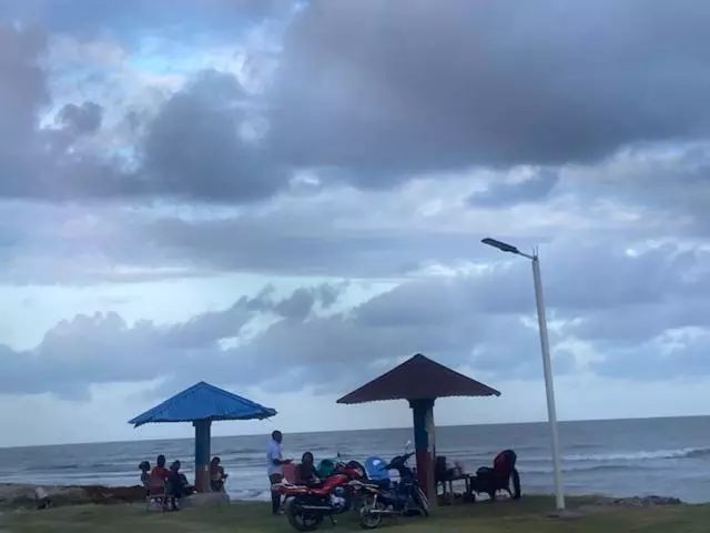 Ocean Breeze Hotel & Restaurant