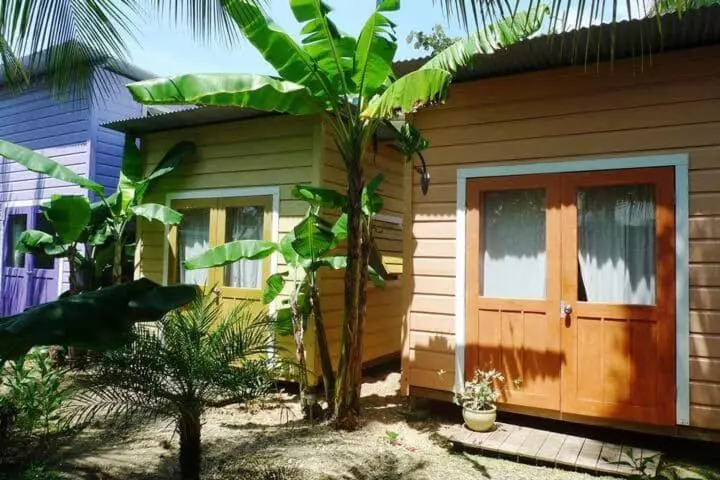 پانسیون Boathouse Bungalows By The Sea