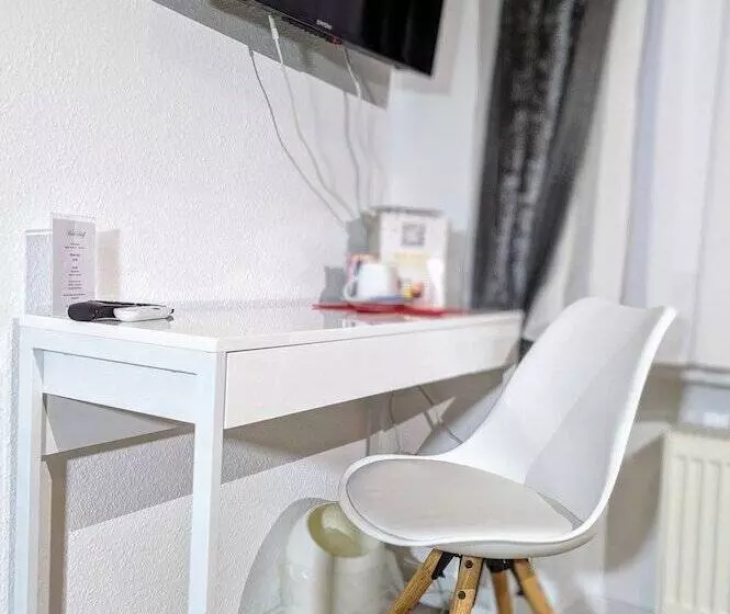 Majatalo Room In Guest Room   Single Room In City Hotel In The Centre Of Rastatt