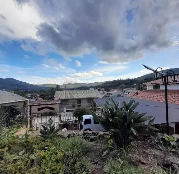 پانسیون Fonda Amboró