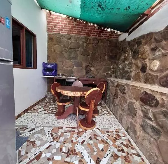 پانسیون Fonda Amboró