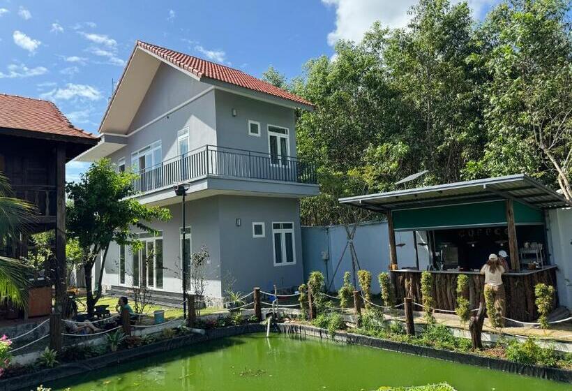 تختخواب و صبحانه Bưng Riềng Garden