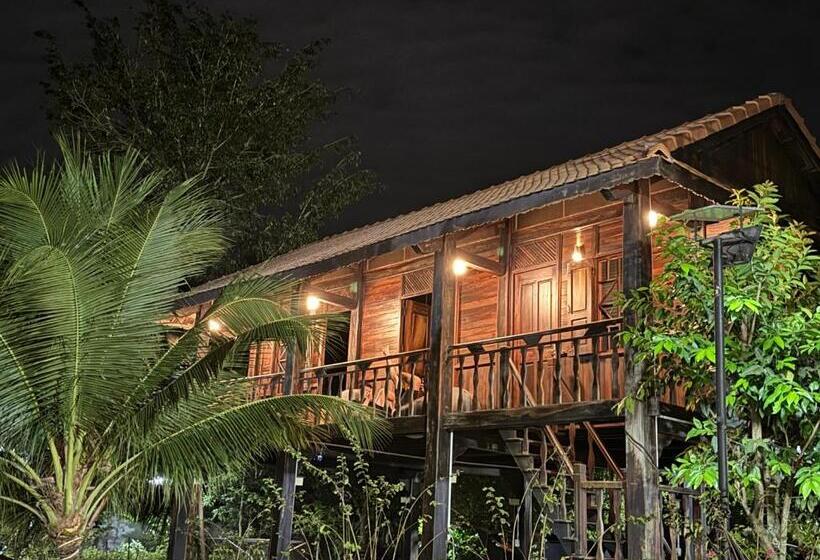 تختخواب و صبحانه Bưng Riềng Garden