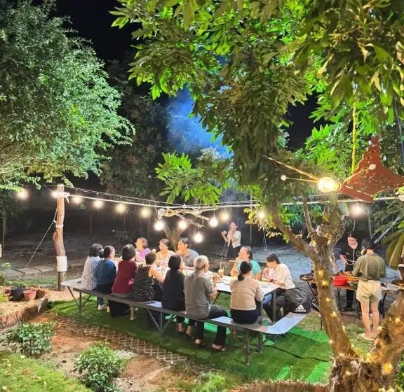 تختخواب و صبحانه Bưng Riềng Garden