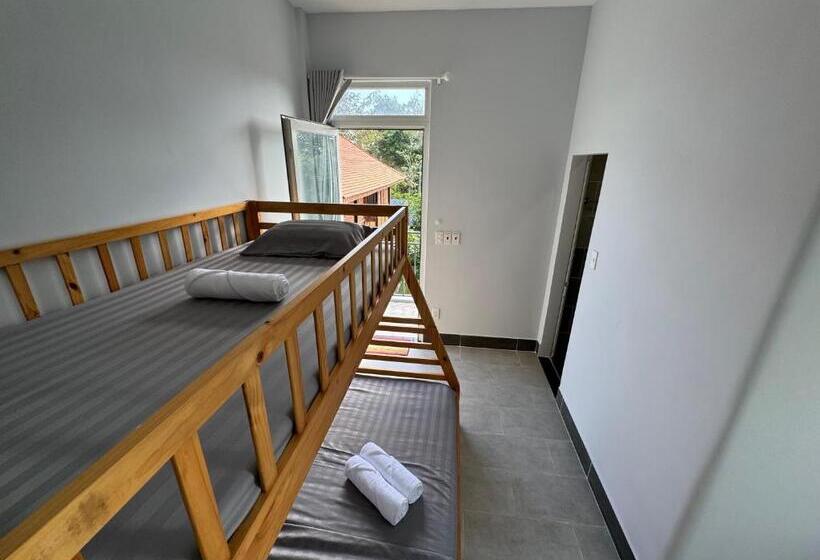 تختخواب و صبحانه Bưng Riềng Garden