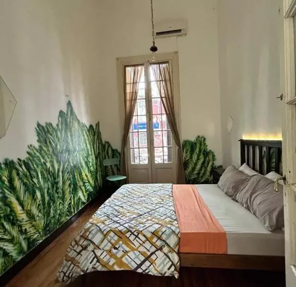 تختخواب و صبحانه Hostel Bohemian