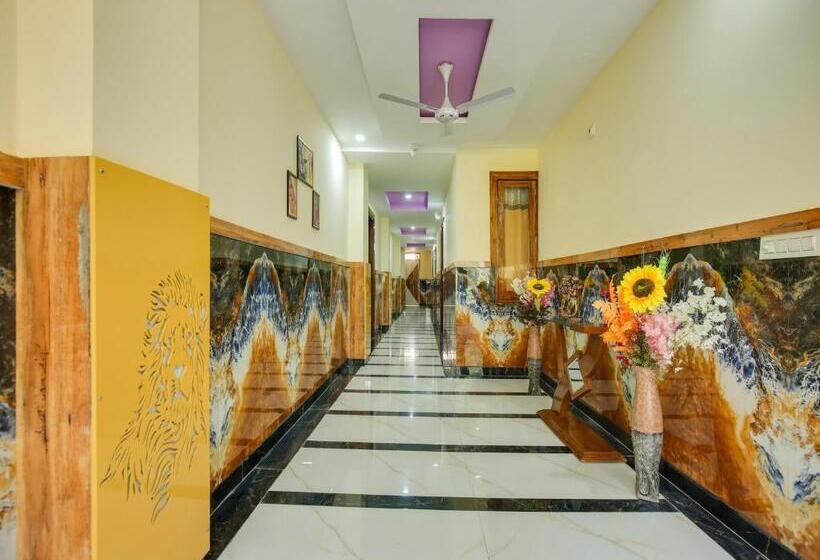 Hotel Super Collection O R Burj